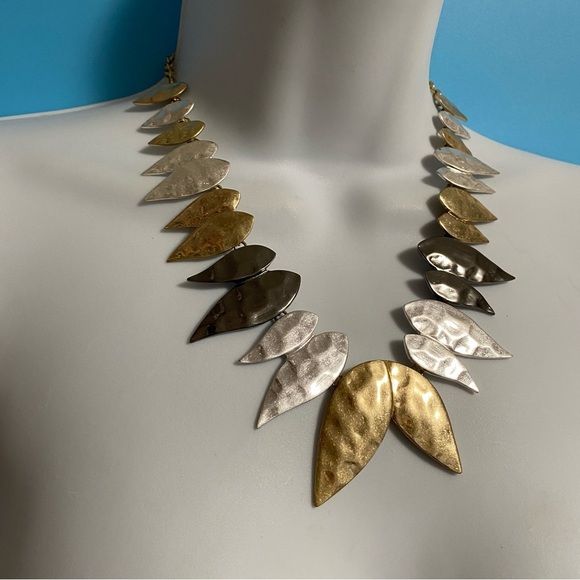 Mixed Metals Textured Teardrop Shaped Statement Necklace - Picture 7 of 8